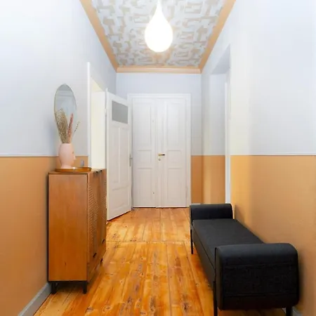 Apartment Wohlfuehloase In Der Neustadt